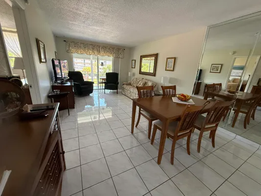 Property Slideshow image 2 of 26 | 2861 nw 47th ter 304b, Lauderdale Lakes, FL, 33313