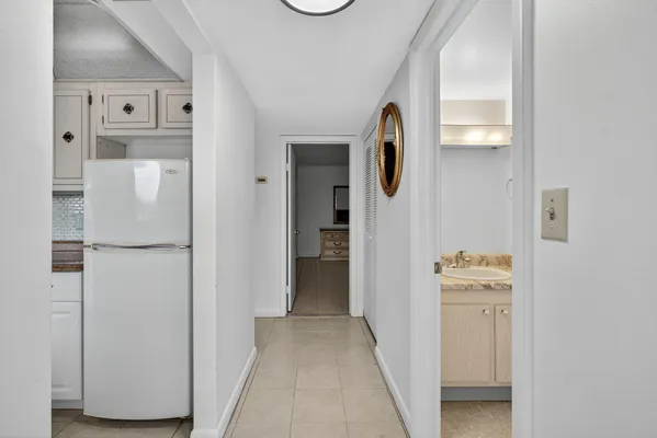 Property Slideshow image 3 of 33 | 26 golfs f, West Palm Beach, FL, 33417