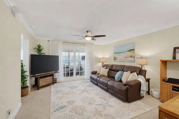 Property Slideshow image 3 of 46 | 19000 stewart cir, Boca Raton, FL, 33496