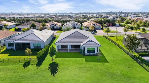 Property Slideshow image 2 of 76 | 5353 siesta key ln lane, Westlake, FL, 33470