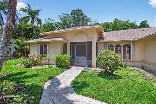 Property Slideshow image 2 of 117 | 2925 riviera dr, Delray Beach, FL, 33445