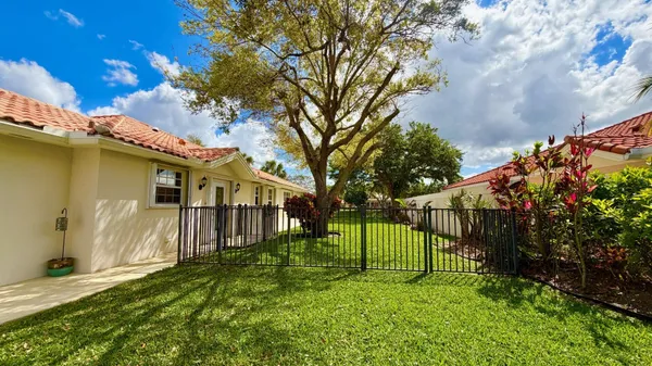 Property Slideshow image 2 of 60 | 7730 nile river rd, West Palm Beach, FL, 33411