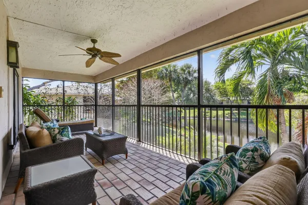 Property Slideshow image 2 of 68 | 41 stratford ln b, Boynton Beach, FL, 33436