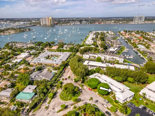 Property Slideshow image 2 of 19 | 1201 n sugar sands blvd 11, Singer Island, FL, 33404