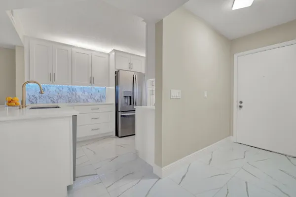 Property Slideshow image 3 of 57 | 23277 barwood ln 107, Boca Raton, FL, 33428