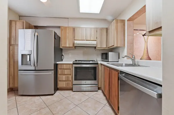 Property Slideshow image 2 of 48 | 6865 huntington ln 106, Delray Beach, FL, 33446