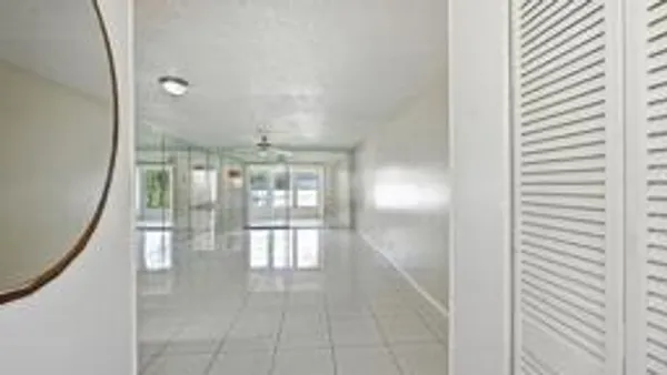 Property Slideshow image 2 of 27 | 6525 s oriole blvd, Delray Beach, FL, 33446