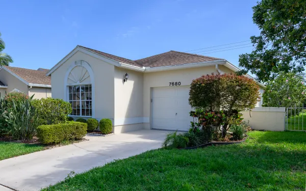 Property Slideshow image 2 of 57 | 7680 mansfield hollow rd, Delray Beach, FL, 33446