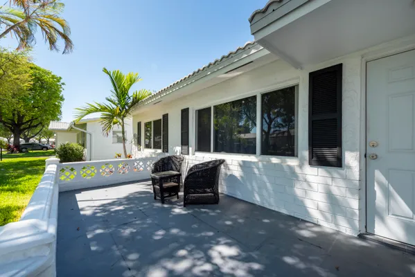 Property Slideshow image 3 of 24 | 1651 nw 82nd ter, Plantation, FL, 33322