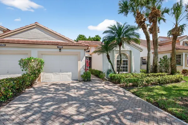 Property Slideshow image 3 of 54 | 14492 via royale, Delray Beach, FL, 33446