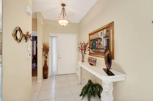 Property Slideshow image 2 of 65 | 12527 crystal pointe dr c, Boynton Beach, FL, 33437