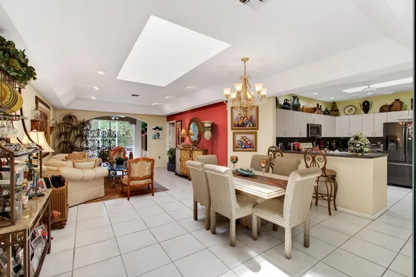 Property Slideshow image 3 of 65 | 12527 crystal pointe dr c, Boynton Beach, FL, 33437
