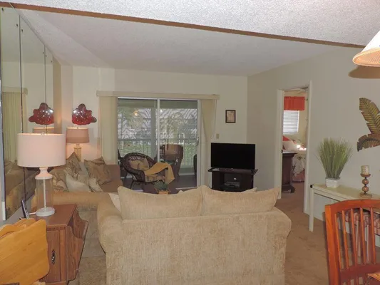 Property Slideshow image 3 of 19 | 18081 se country club dr 100, Jupiter, FL, 33469