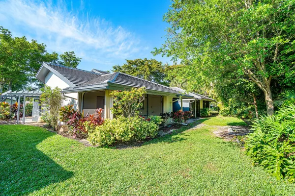 Property Slideshow image 2 of 35 | 5041 pine dr, Boynton Beach, FL, 33437