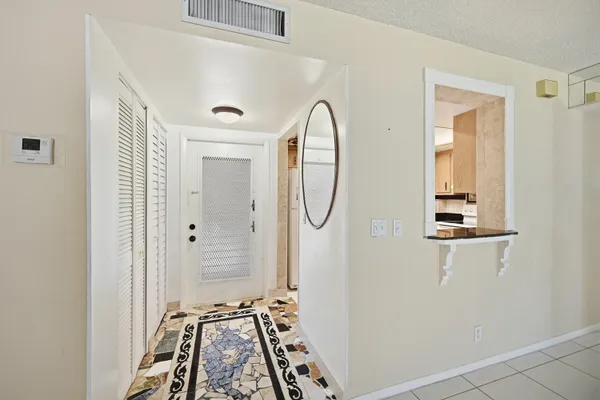 Property Slideshow image 2 of 29 | 6525 s oriole blvd, Delray Beach, FL, 33446