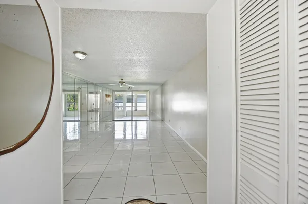 Property Slideshow image 3 of 29 | 6525 s oriole blvd, Delray Beach, FL, 33446