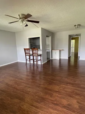 Property Slideshow image 3 of 20 | 376 windsor q q, West Palm Beach, FL, 33417