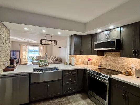 Property Slideshow image 3 of 45 | 1501 sw 134th way 304, Pembroke Pines, FL, 33027