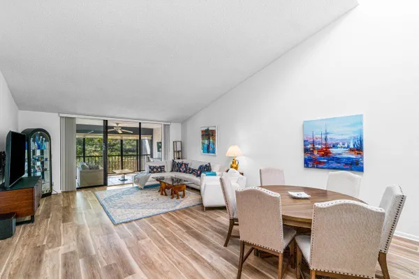 Property Slideshow image 2 of 43 | 61 eastgate dr d, Boynton Beach, FL, 33436