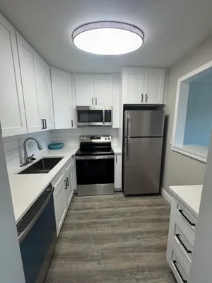 Property Slideshow image 2 of 34 | 115 s s blvd 2c, Boynton Beach, FL, 33435