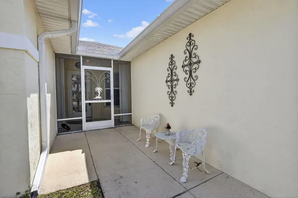 Property Slideshow image 3 of 56 | 5936 alexandria cir, Fort Pierce, FL, 34982