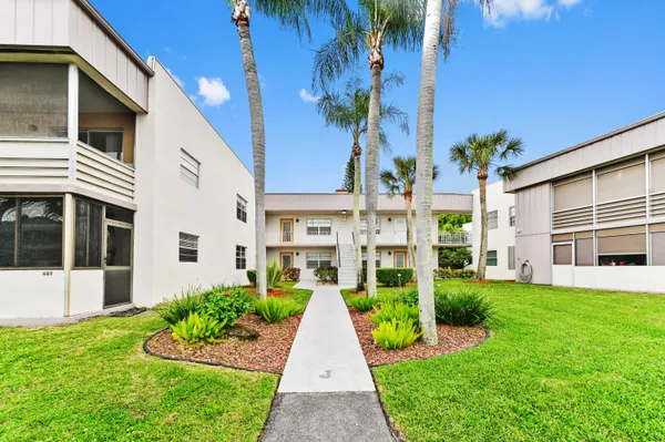 Property Slideshow image 2 of 34 | 471 capri j, Delray Beach, FL, 33484