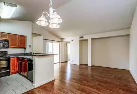 Property Slideshow image 2 of 15 | 7630 westwood dr, Tamarac, FL, 33321