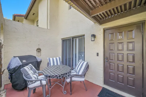 Property Slideshow image 3 of 68 | 21207 lago cir, Boca Raton, FL, 33433