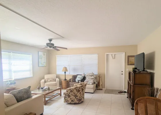 Property Slideshow image 2 of 33 | 216 andover i i, West Palm Beach, FL, 33417