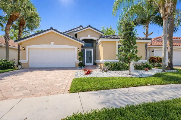 Property Slideshow image 2 of 60 | 7207 modena dr, Boynton Beach, FL, 33437