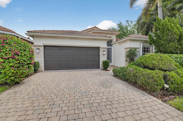 Property Slideshow image 2 of 68 | 6772 pisano dr, Lake Worth, FL, 33467