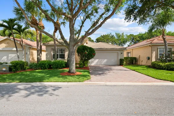 Property Slideshow image 2 of 52 | 6843 montrose way, Boynton Beach, FL, 33437