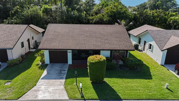 Property Slideshow image 2 of 17 | 6329 tall cypress cir, Greenacres, FL, 33463