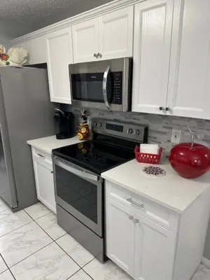 Property Slideshow image 2 of 27 | 6768 n 10th ave ave 210, Lake Worth, FL, 33467