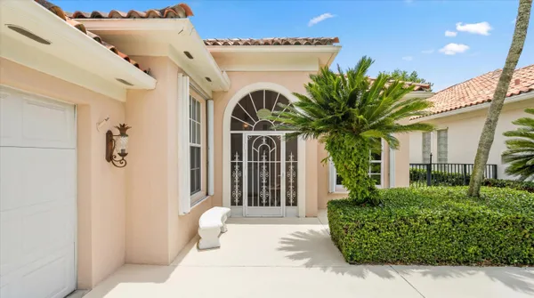 Property Slideshow image 3 of 48 | 2570 kittbuck way, West Palm Beach, FL, 33411