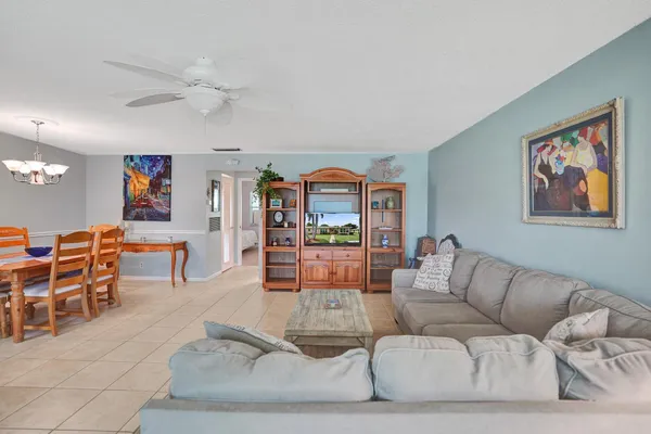Property Slideshow image 3 of 23 | 240 n high point blvd c, Boynton Beach, FL, 33435