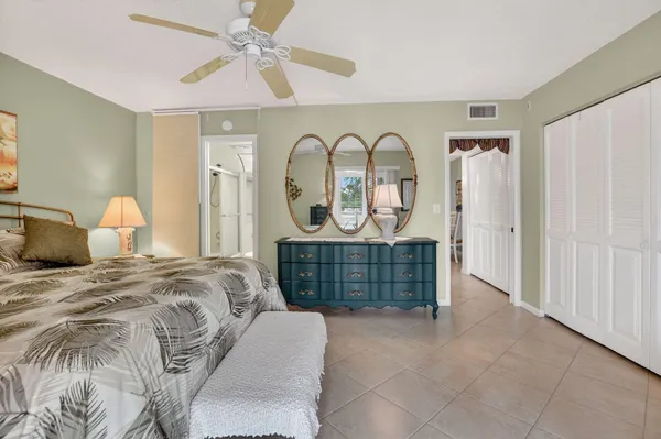 Property Slideshow image 3 of 83 | 2010 farnham, Deerfield Beach, FL, 33442