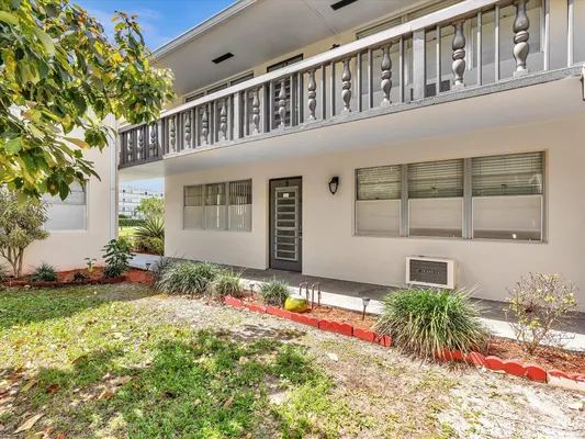 Property Slideshow image 3 of 53 | 5 markham a a, Deerfield Beach, FL, 33442