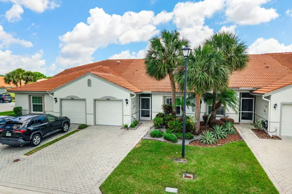 Property Slideshow image 3 of 65 | 8088 cormyour way, Boynton Beach, FL, 33472