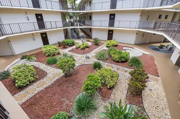 Property Slideshow image 3 of 51 | 5100 las verdes cir 215, Delray Beach, FL, 33484