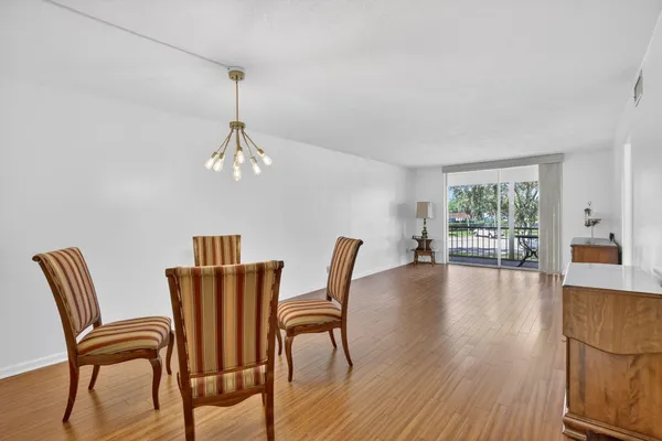 Property Slideshow image 3 of 18 | 8921 s hollybrook blvd 209, Pembroke Pines, FL, 33025