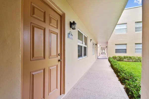 Property Slideshow image 2 of 25 | 389 capri, Delray Beach, FL, 33484