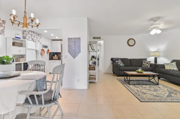 Property Slideshow image 3 of 25 | 389 capri, Delray Beach, FL, 33484