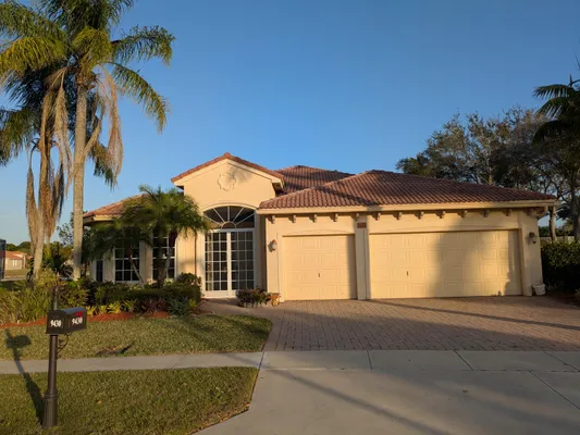 Property Slideshow image 2 of 29 | 9430 lantern bay cir, West Palm Beach, FL, 33411