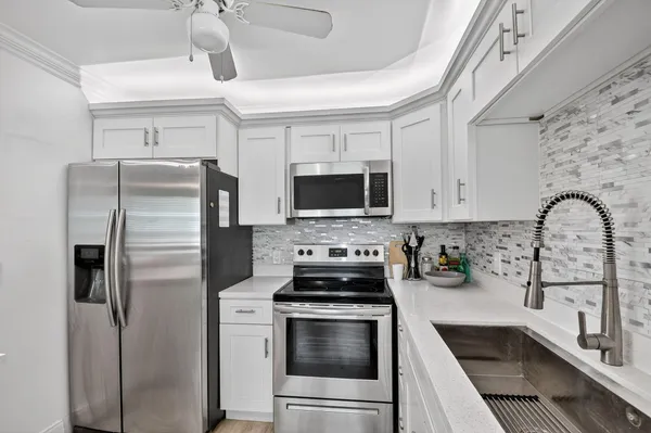 Property Slideshow image 3 of 84 | 582 monaco way m, Delray Beach, FL, 33446