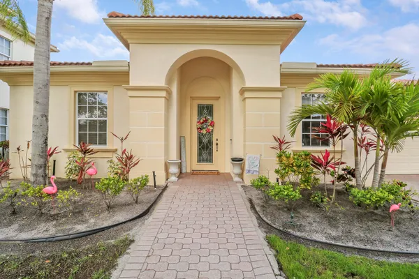 Property Slideshow image 2 of 72 | 10118 sw canossa way, Port St. Lucie, FL, 34986