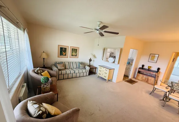 Property Slideshow image 2 of 38 | 135 easthampton f, West Palm Beach, FL, 33417