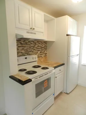 Property Slideshow image 2 of 13 | 141 w ct, Royal Palm Beach, FL, 33411