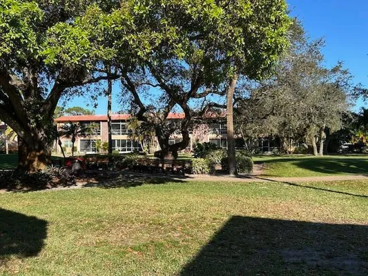 Property Slideshow image 3 of 26 | 1925 sw palm city rd a, Stuart, FL, 34994