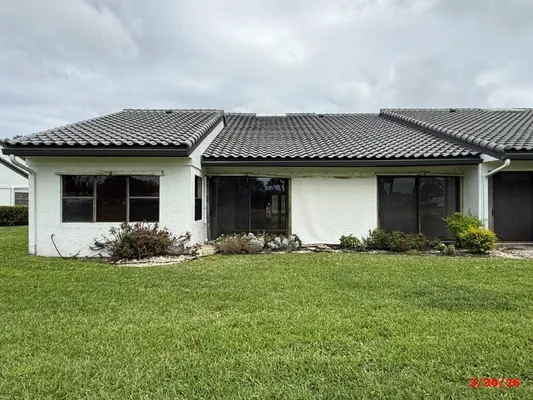 Property Slideshow image 3 of 31 | 9 windsor ln, Boynton Beach, FL, 33436